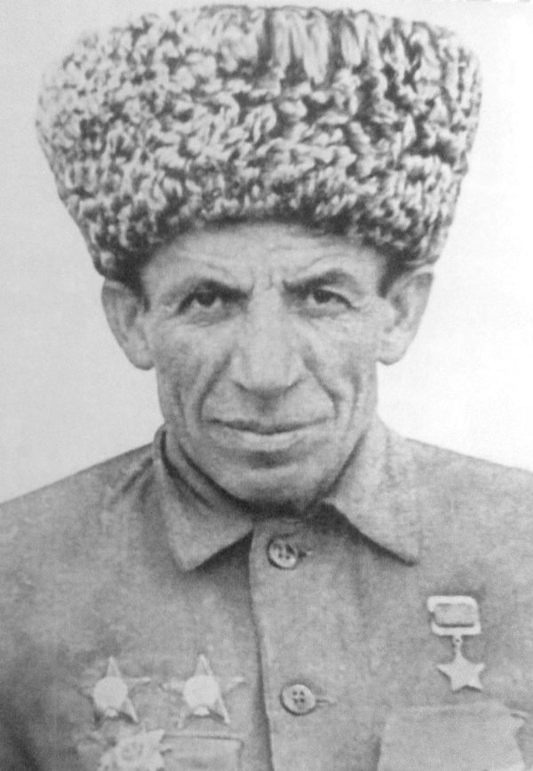 Макаев